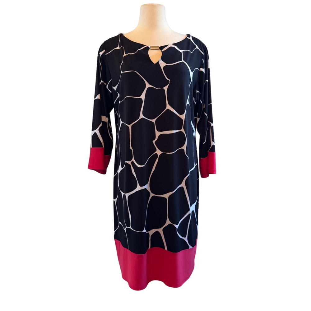 Signature Camryn Black and‎ White Patterned Dress with Pink Accents XL